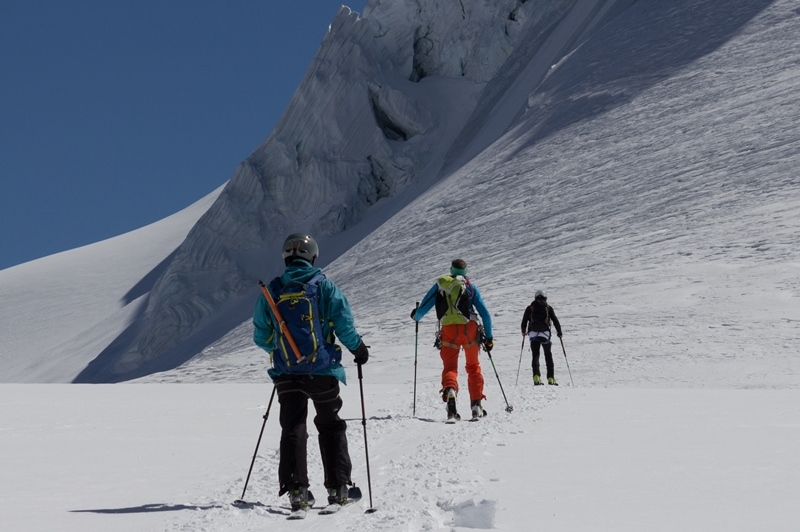 SocietaGuideAlpineFinale-GuideFinale-LaPortaNera