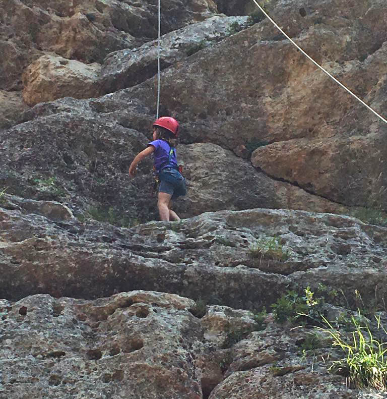 sgaf-società guide alpine finale-climbing-arrampicata-corsi-liguria-finale ligure-scalare-guide finale-baby climbing-arrampicata bambini-corsi per bambini-3