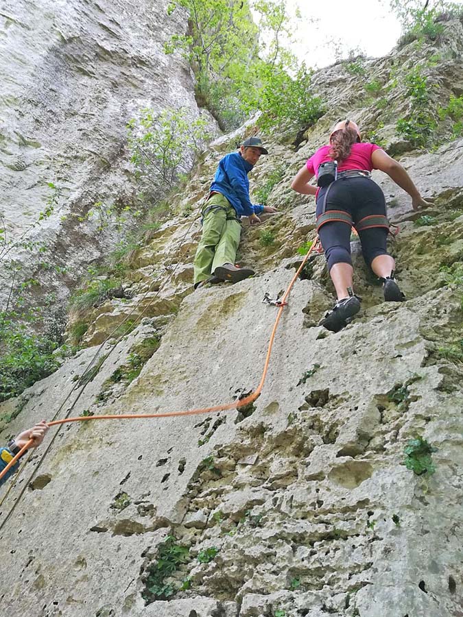 società guide alpine finale-climbing-arrampicata-finale ligure-liguria-corso arrampicata-corso climbing-sgaf-outdoor-arrampicata sul mare-esperienze verticali-corsi 16jpg