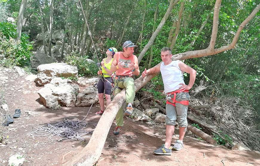società guide alpine finale-climbing-arrampicata-finale ligure-liguria-corso arrampicata-corso climbing-sgaf-outdoor-arrampicata sul mare-esperienze verticali-corsi 19pg