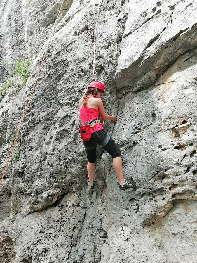 società guide alpine finale-climbing-arrampicata-finale ligure-liguria-corso arrampicata-corso climbing-sgaf-outdoor-arrampicata sul mare-esperienze verticali-corsi 30pg