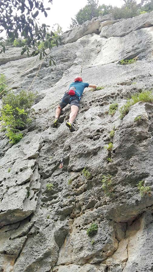 società guide alpine finale-climbing-arrampicata-finale ligure-liguria-corso arrampicata-corso climbing-sgaf-outdoor-arrampicata sul mare-esperienze verticali-corsi 36pg