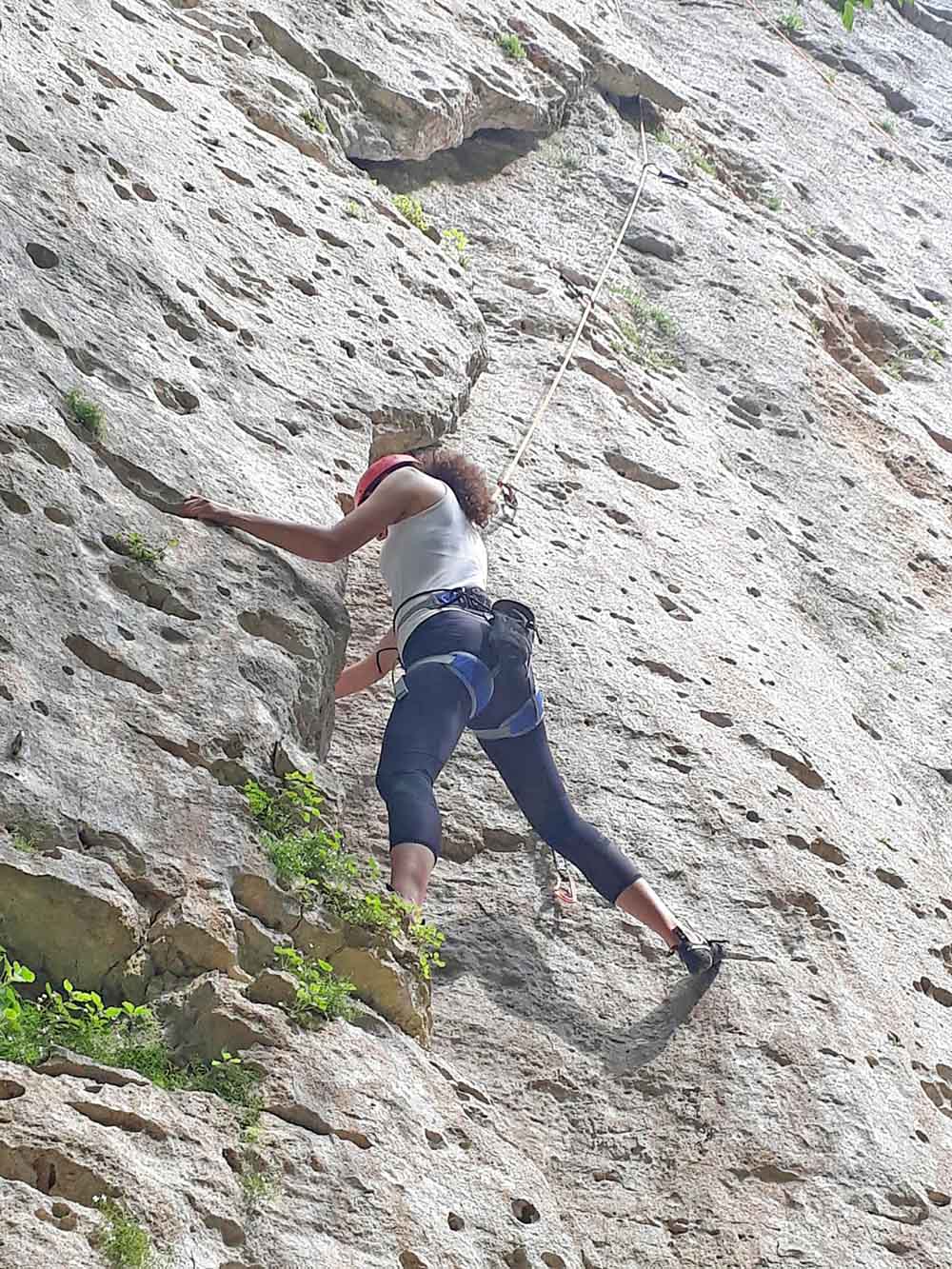 società guide alpine finale-climbing-arrampicata-finale ligure-liguria-corso arrampicata-corso climbing-sgaf-outdoor-arrampicata sul mare-esperienze verticali-corsi 7 jpg