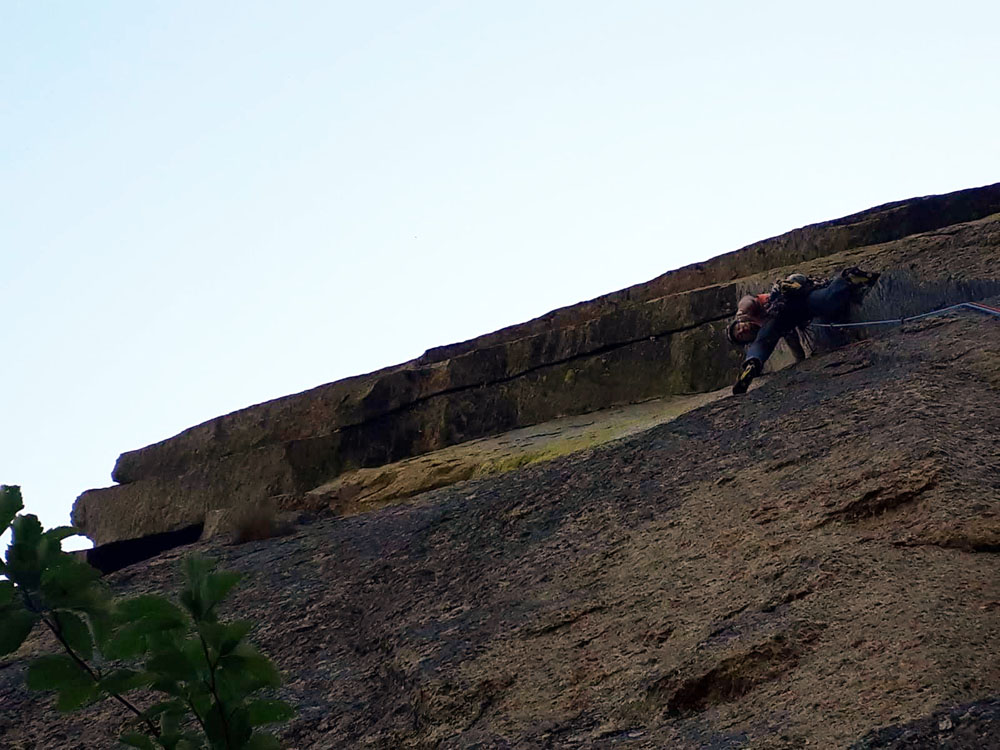societaguidealpinefinale-climbing-alpinismo-guidealpine-guidefinale-montagna-scalata-neve-roccia-ghiaccio-sgaf1