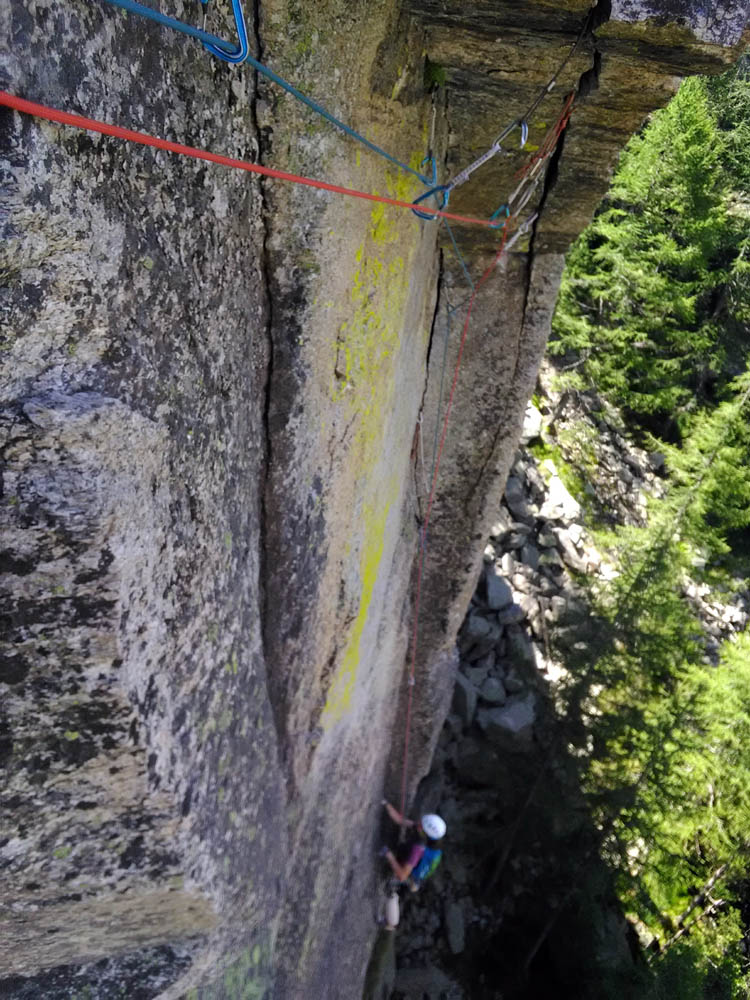 societaguidealpinefinale-climbing-alpinismo-guidealpine-guidefinale-montagna-scalata-neve-roccia-ghiaccio-sgaf16